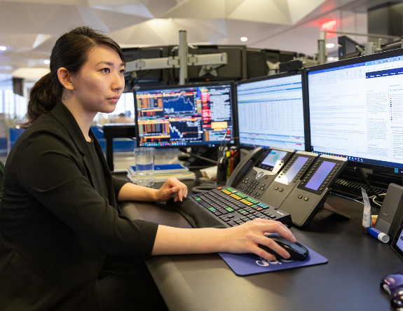 011822_Viking-NY_Candid-Office_033_Lo-Res
